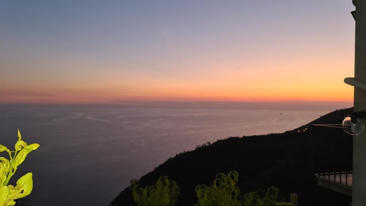 Sunset - Homy 5 Terre Retreat Apartment Biassa Ngoại thất bức ảnh